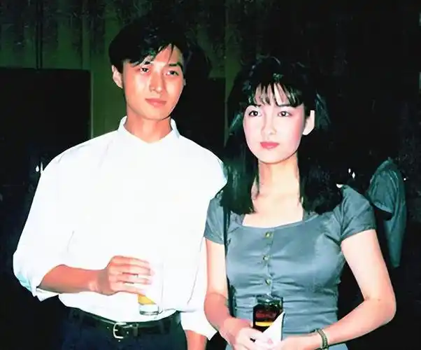 看似"人畜无害",实则"情感混乱"的明星,各个都是"老司机"