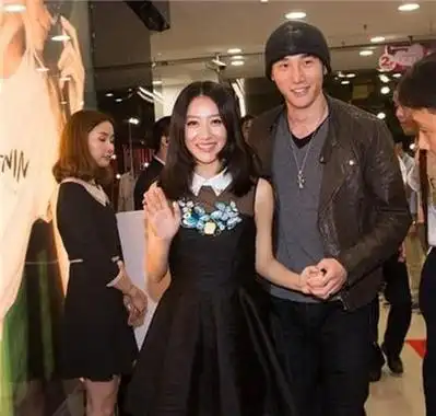 回顾玉漱公主白冰一心向往爱情和家庭终究是飞蛾扑火