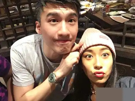 吉克隽逸与八一队张博涮火锅