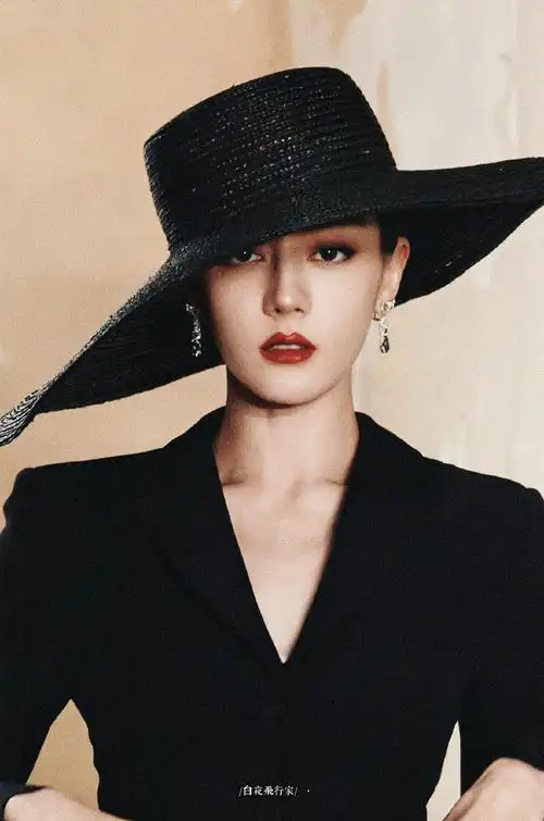 迪丽热巴复古名伶