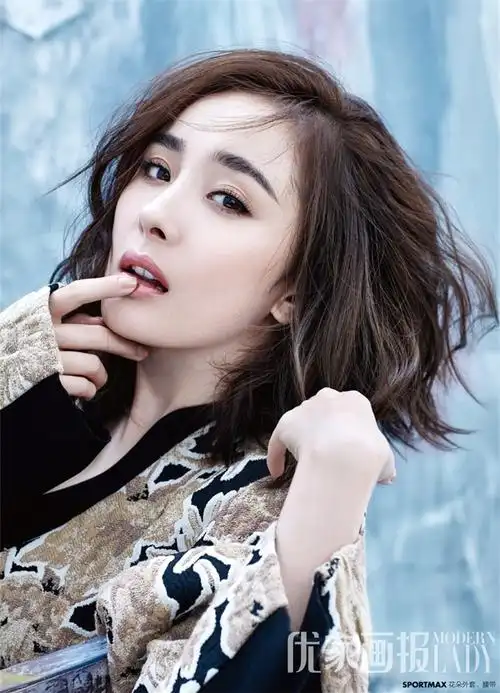 2015《优家画报》十二月刊封面:杨幂(摄影师跟外滩画报是同一个