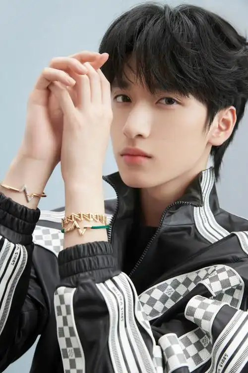 时代少年团3333帅气写真图片