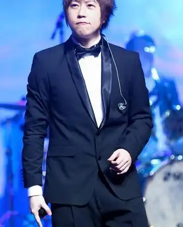 阿信愚人节开了个玩笑获封新外号