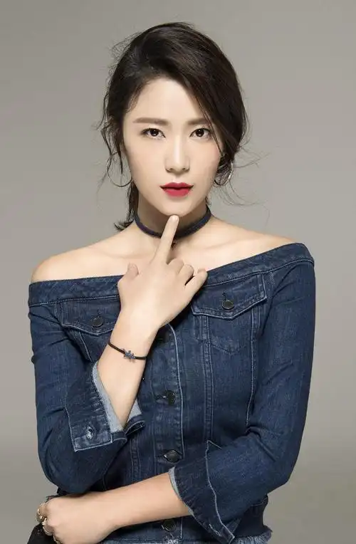 王娅楠(中国内地女演员)_尚可名片