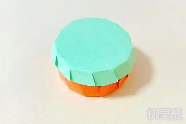 废物利用自制能发声的幼儿乐器卫生纸芯手工做手铃鼓步骤图解