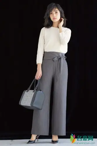 女生骨架大应该怎么穿 大骨架女生穿搭技巧教学