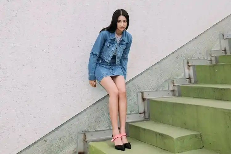 jendes - 单排扣牛仔短裙