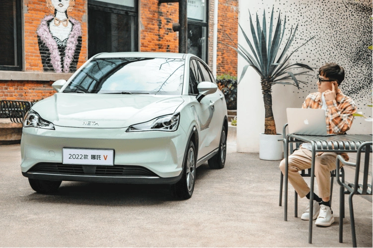 至高省15,618元,哪吒u-Ⅱ,哪吒v推出618购车礼 - 第一电动网