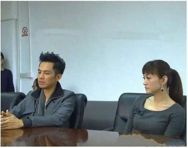 钟汉良自爆跟李小冉拍吻戏有一场比较激烈