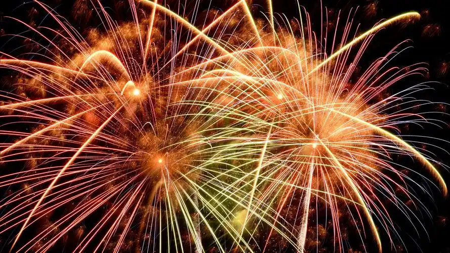 壁纸 美丽的烟花,火花,节日 3840x2160 uhd 4k 高清壁纸, 图片, 照片