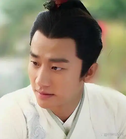 不拍戏就"消失"的黄轩,已经走上了男演员的另一条大道