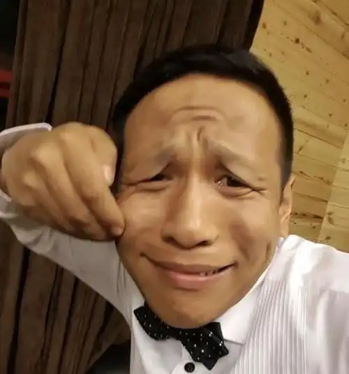 长相一般却被赵本山独宠17年,后来者居上的宋小宝有何过人之处?