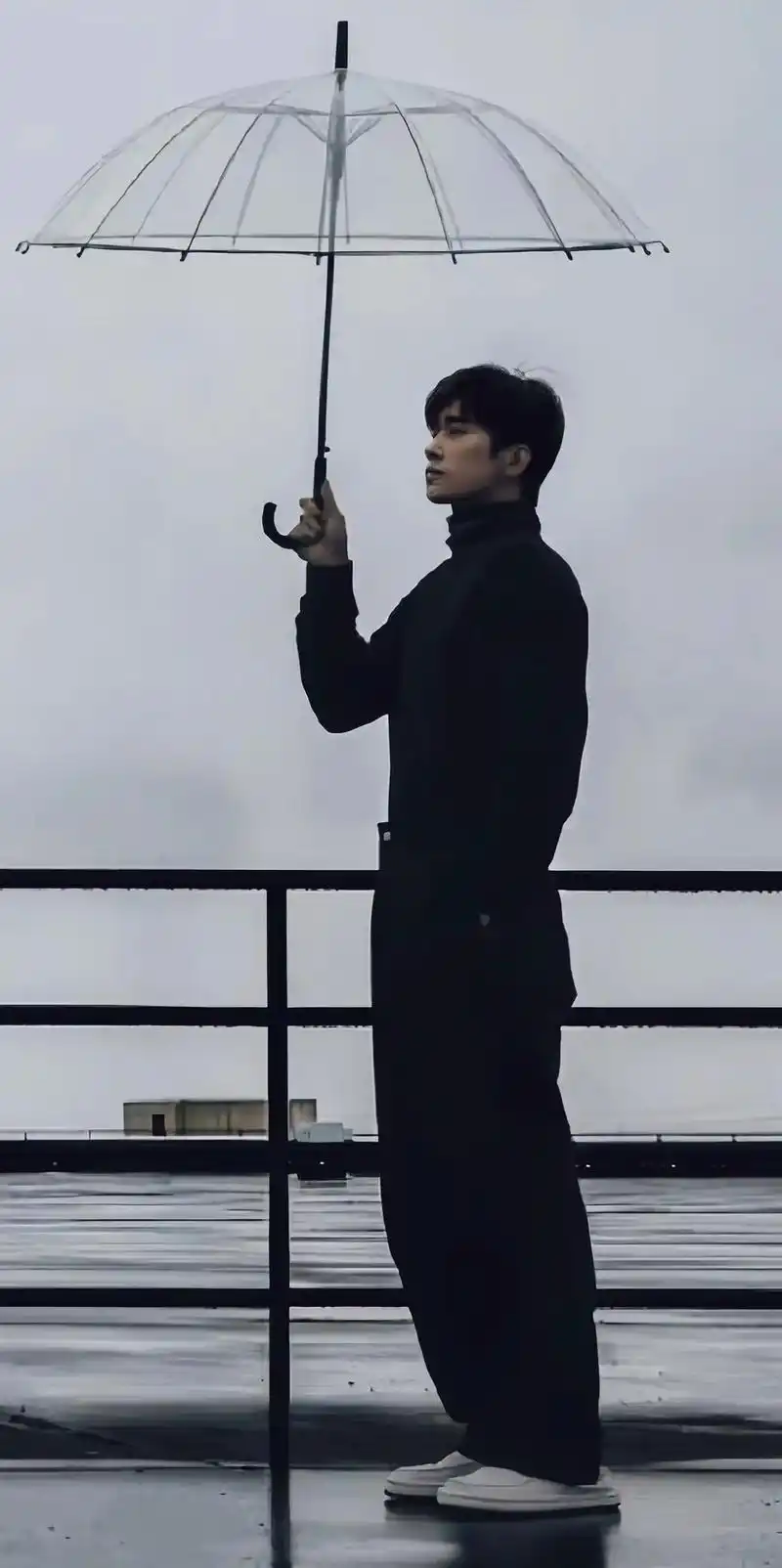 易烊千玺嘉人.好极了,一本杂志都没抢到,说着大家和谐共处,抢 - 抖音