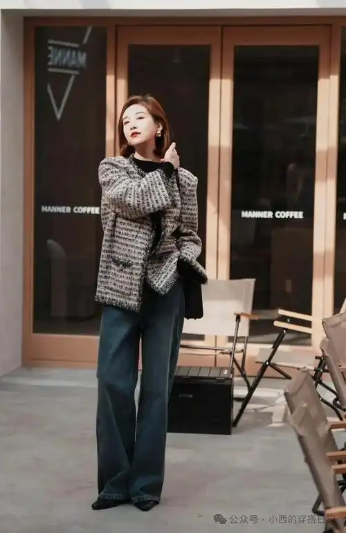 牛仔裤搭配这4件外套高级又时髦