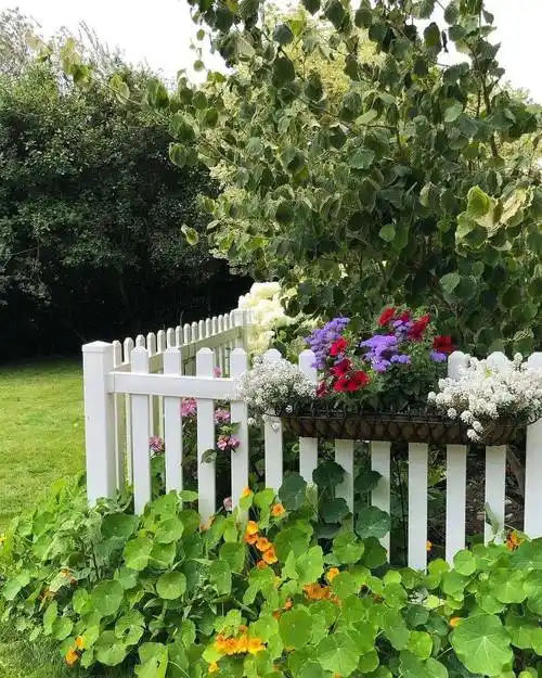 案例4栅栏设计案例3栅栏设计案例2栅栏设计案例1花园和庭园栅栏案例