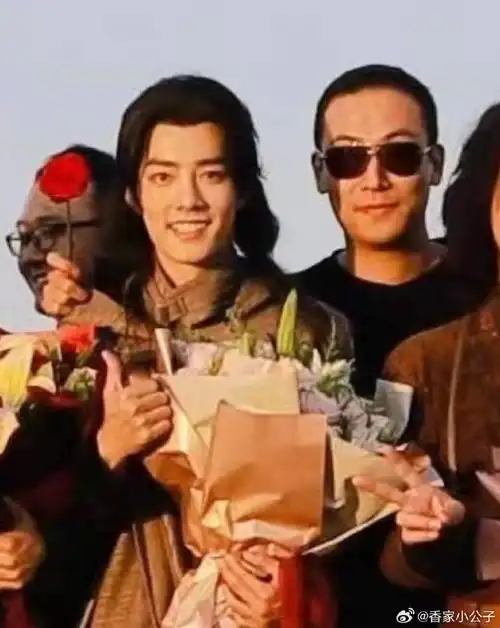 22日,王力威和肖战成立的公司,厦门仲夏夜之月文化有限公司,也就是肖