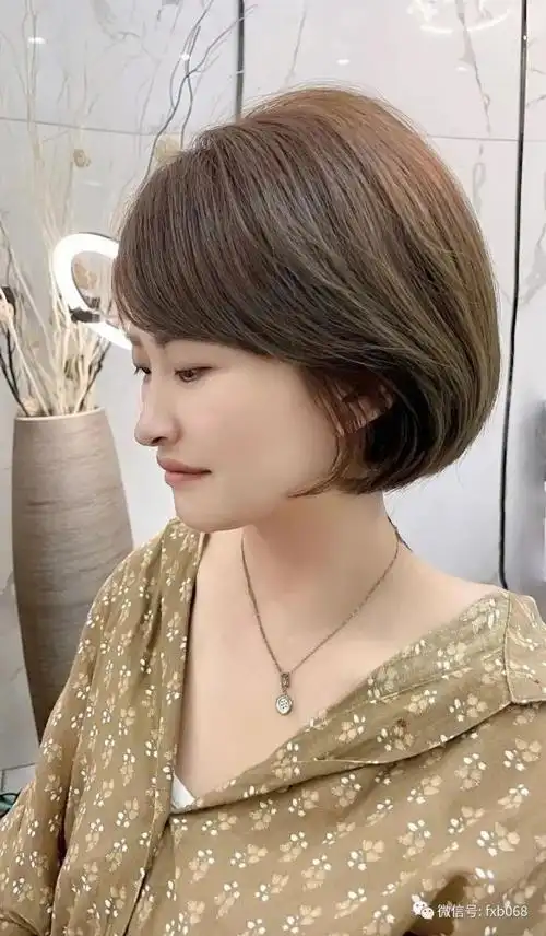 夏天的短发8月剪