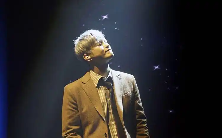 【徐仁国】演唱会mint chocolate饭拍合集