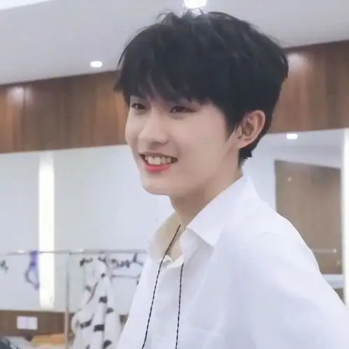 马嘉祺·适合做头像的图片_腾讯新闻