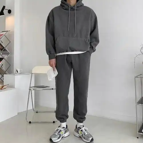 男生别穿羽绒服了,2021初春帅气穿搭,让你阳光清新更显潮流_腾讯新闻