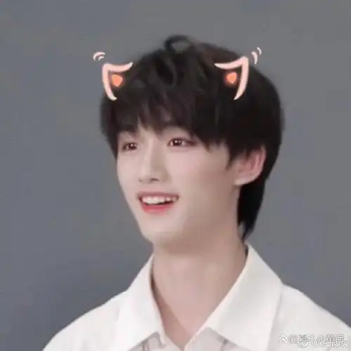 丁程鑫开车带严浩翔回学校