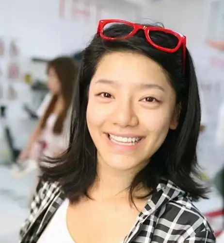 江映蓉整容失败!整个人没法看!网友:一张脸只有眼珠是自己的