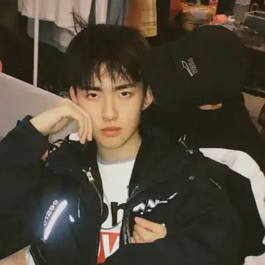 高清好看的露脸男帅气头像图片,男生头像图片