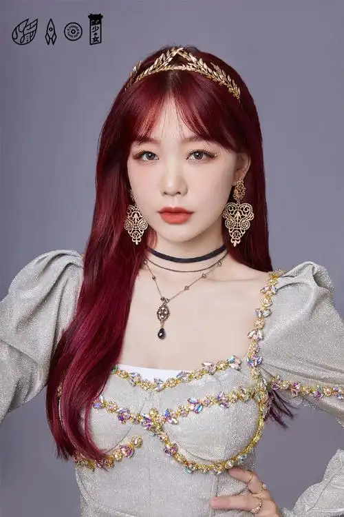 火箭少女101最新美照彰显异域之美