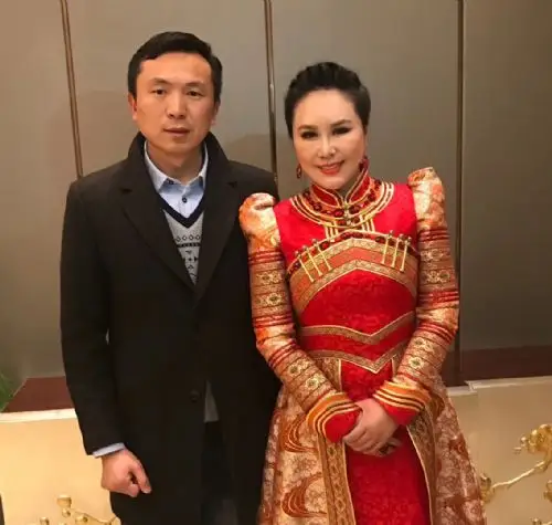 乌兰托娅经纪公司乌兰托娅经纪人13761678178