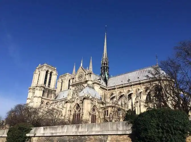 法国首都巴黎圣母院大教堂