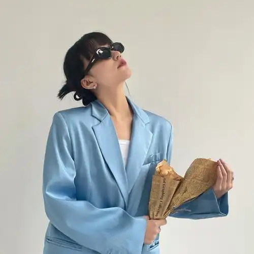 ins高冷范女生头像_腾讯新闻