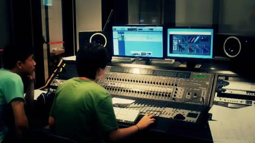 《网易全明星》英雄配音录制现场