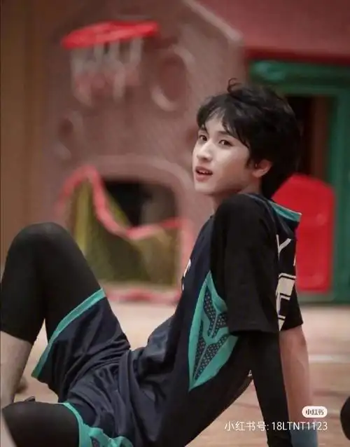 tnt时代少年团神图之严浩翔