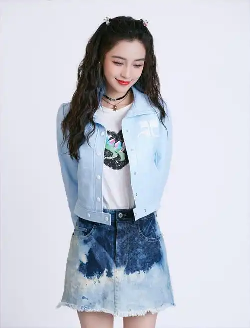 杨颖的颜值不得不服30多岁扎小辫扮可爱一点都不违和可爱