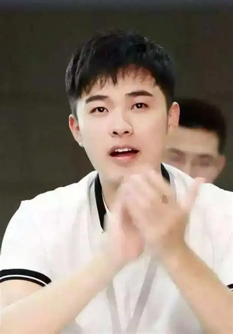 沈腾年轻时候的照片沈腾校草照片大全高清