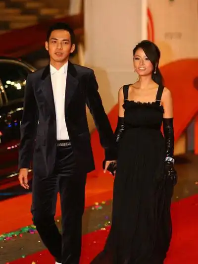 【图】钟汉良林心如私下关系亲密 早年牵手照曝光有夫妻相