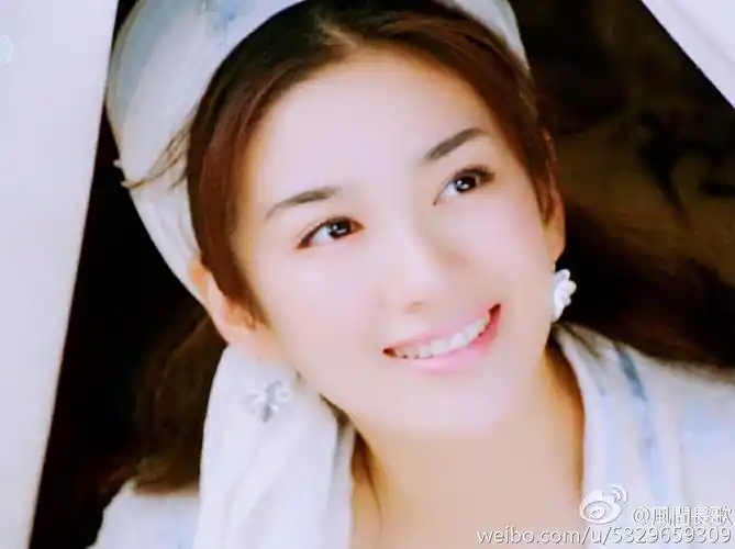 黄奕以前还真的挺美的哎