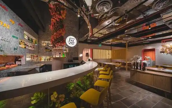 35岁林更新的豪宅火了超大厨房养生做饭网友真接地气