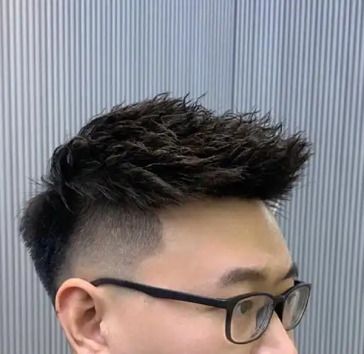 男孩子发型凌乱立体感前刺