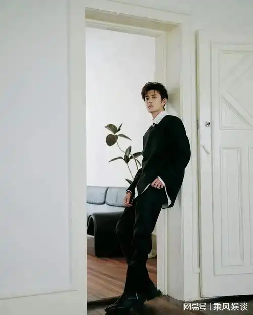 5年过去任嘉伦再也不是当初的自己新剧开播观众乐倒一大片