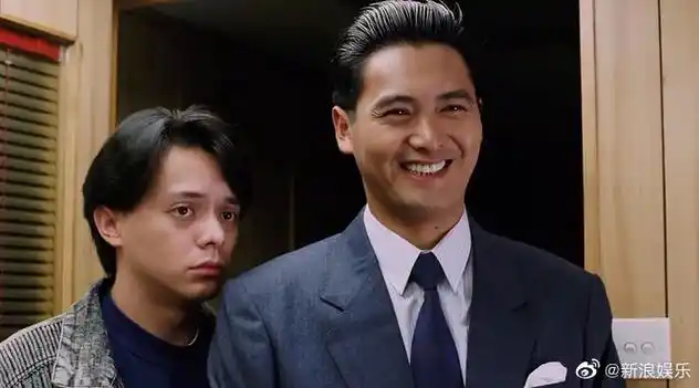 旧爱浪#1989年《赌神》,周润发饰演赌神高进,平时喜欢吃苦味巧克力