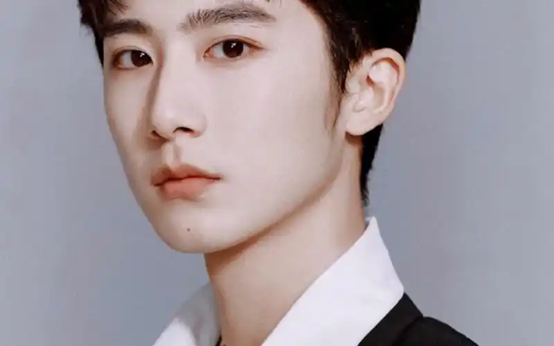 【郝富申】【俞亮】这是韩剧在逃男主吧,啊啊啊啊我人没了!