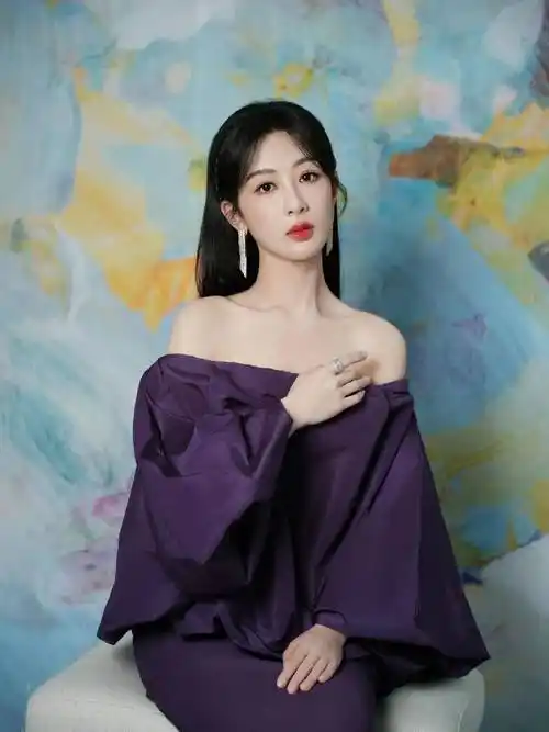 微博之夜6个内幕:杨紫肖战被抬咖,朱一龙发带遮掩额头缝30针!