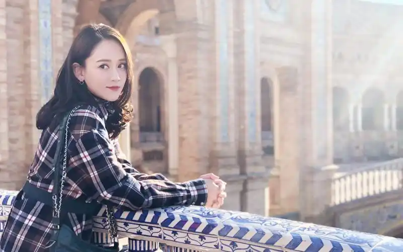 陈乔恩回眸一笑甜美写真高清壁纸