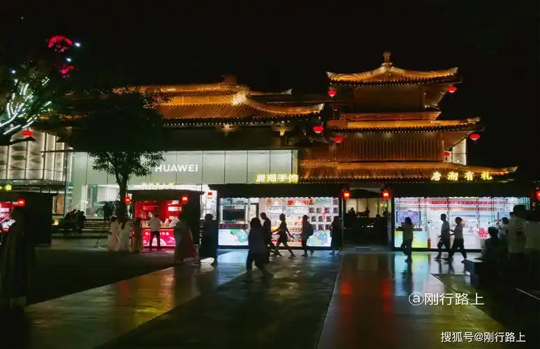 长安十二时辰:沉浸式体验盛唐文化,感受繁华与韵味_唐朝_街区_大唐