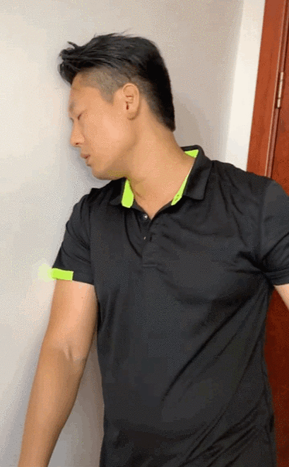 凌潇肃身材这么好吗?看他最新生活自拍 光是胸肌就很吸引人了吧