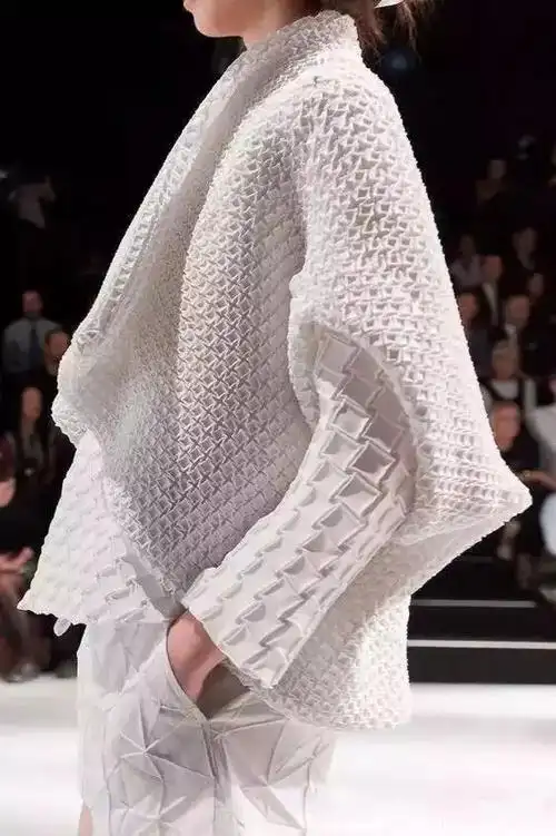 服装造型没创新?100个袖子创意设计,点亮你的设计思路