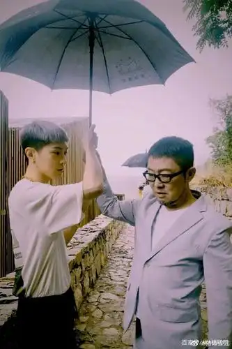 马伯骞和著名建筑设计师爸爸马清运