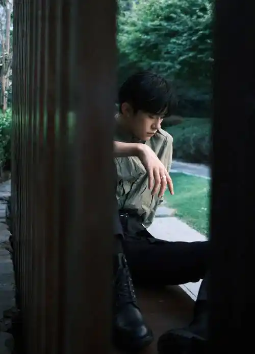 易烊千玺高清壁纸