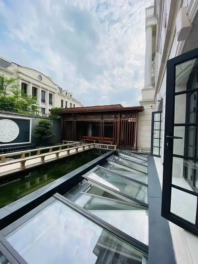 别墅装修地下室采光井案例.别墅地下室采光井天窗高端大气上档次 - 抖